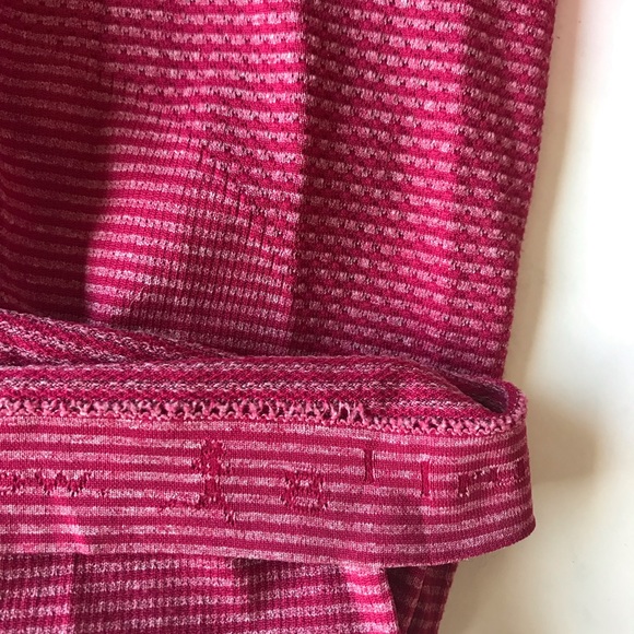 Lululemon Swiftly tech half zip. Size 8 - Picture 6 of 7